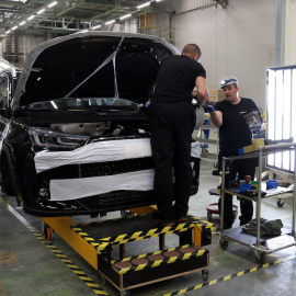 23/11/2024 - Producció d'un vehicle Ebro a la planta de l'antiga Nissan de la Zona Franca de Barcelona.