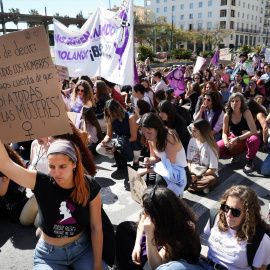 Manifestación con motivo del 8M en 2023 en Sevilla, Andalucía.