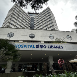 Fachada del hospital en el que está ingresado Lula da Silva, a 10 de diciembre de 2024.