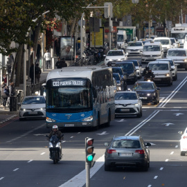 Un autobús de la EMT, a 9 de diciembre de 2024, en Madrid.