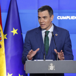 El presidente del Gobierno, Pedro Sánchez, ofrece una rueda de prensa tras reunión del último Consejo Ministros del año en el palacio de la Moncloa en Madrid este lunes.