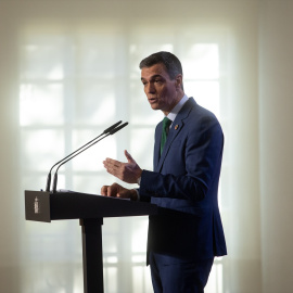 El presidente del Gobierno, Pedro Sánchez, durante una rueda de prensa posterior a la reunión del Consejo de Ministros, a 23 de diciembre de 2024, en Madrid (España).