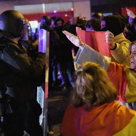 Miles de personas durante una manifestación del PP contra la amnistía frente a la sede del PSOE en Ferraz.