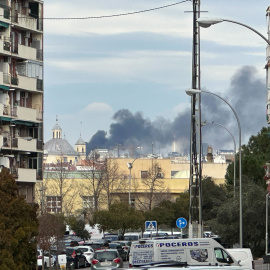 Columna de humo sobre Madrid, este jueves 2 de enero de 2025.