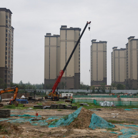 Edificios de viviendas en construcción promovidos por la inmobiliaria Country Garden en la ciudad china de Tianjin.