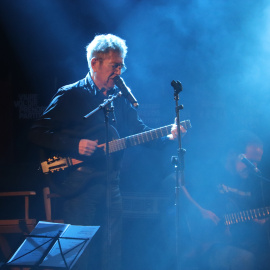 Quico Pi de la Serra durant el concert especial d'Ovidi4 al Barnasants en motiu dels deu anys del 15-M, l'any 2021