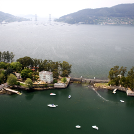 Imagen aérea de la isla de San Simón, en la ría de Vigo, en la actualidad