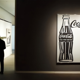 La obra 'Coca-Cola 4', de Andy Warhol, en una imagen de archivo.