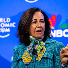 La presidenta del Banco Santander, Ana Botín, durante su participación en el Foro de Davos 2025.