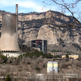 La central tèrmica de Cercs, a tocar de la C-16