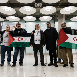 Llegada a Madrid de los tres españoles expulsados del Sáhara Occidental.