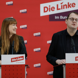 Miembros del partido alemán Die Link, Heidi Reichinnek y Soeren Pellmann el 25 de febrero de 2025 en Berlín.