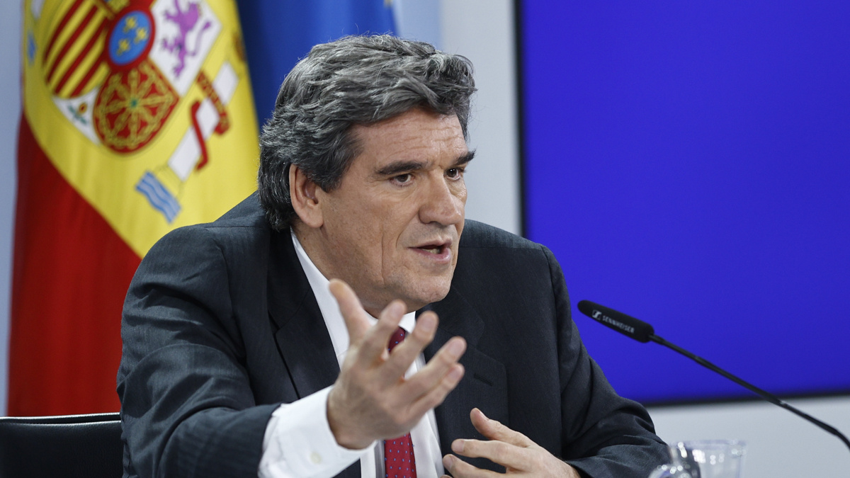 El Gobierno aprueba la subida salarial del 2% a los empleados públicos ...