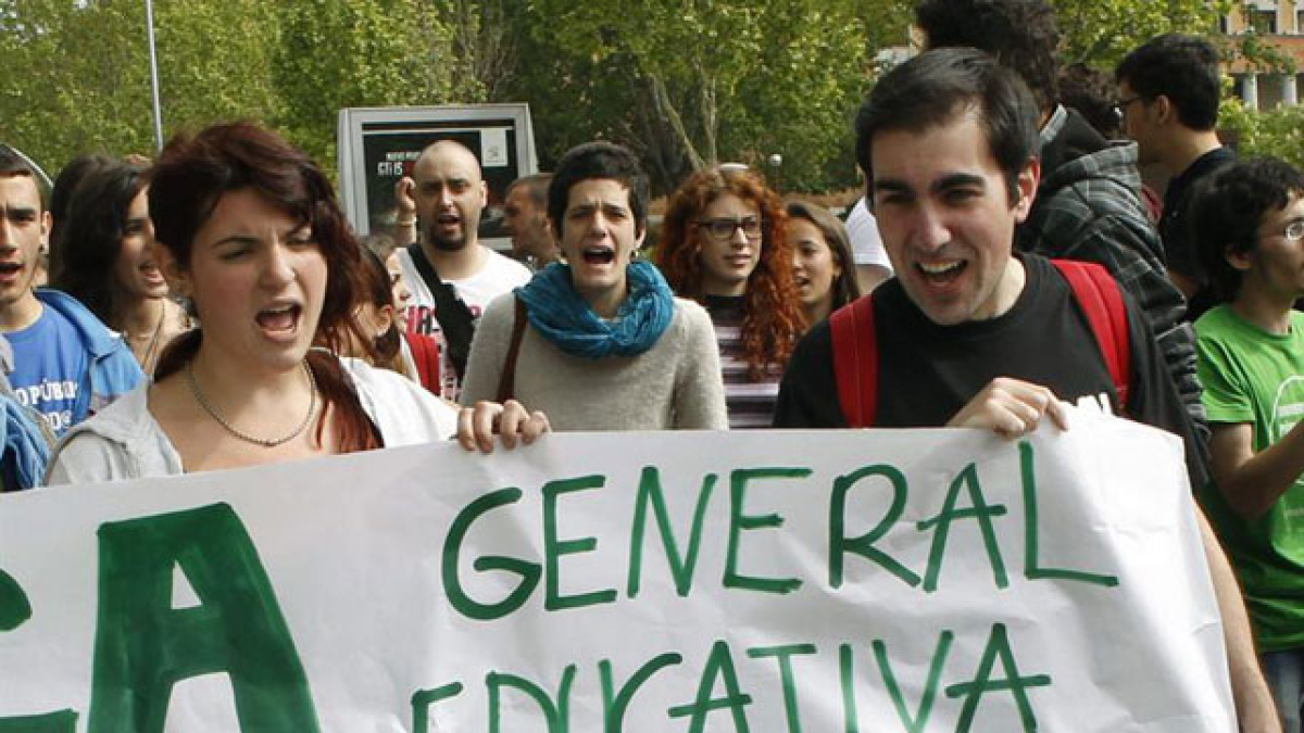 Los sindicatos cifran en un 72% el seguimiento de la huelga educativa ...
