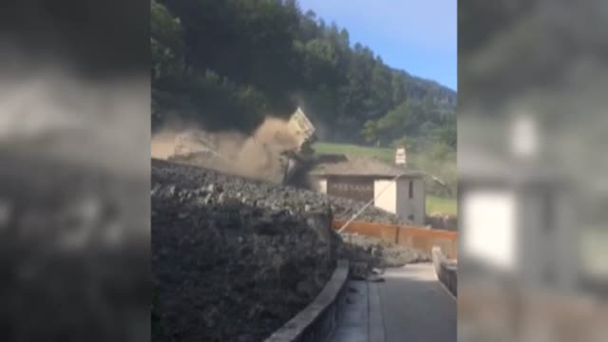 Ocho desaparecidos tras una avalancha en Suiza | Público