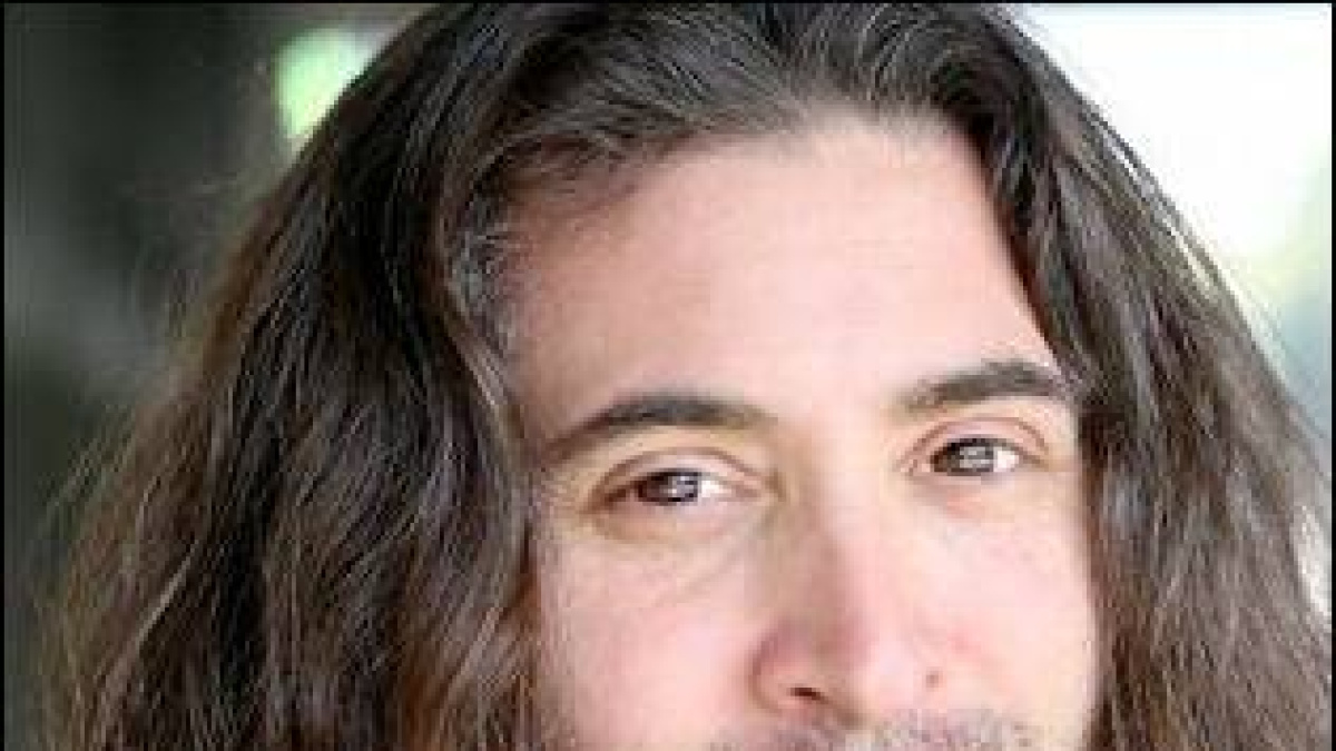 Muere Andrew Koenig, Boner en 'Los problemas crecen' | Público