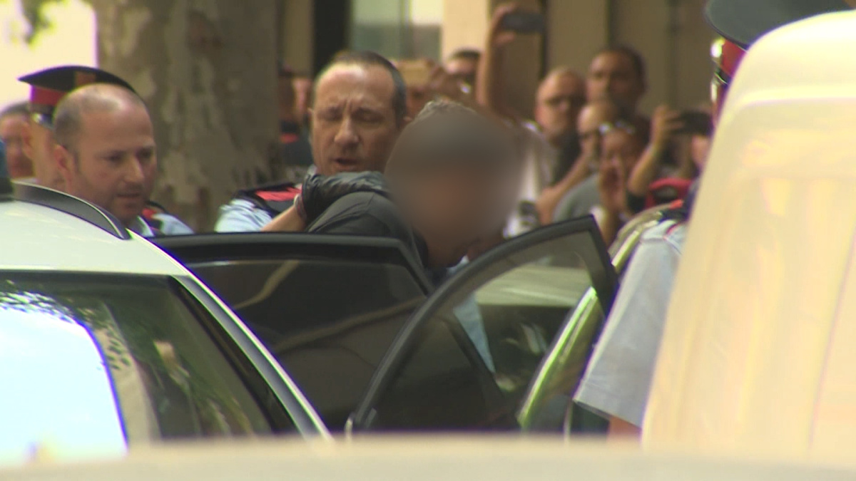 Conmoción en Vilanova i la Geltrú por el asesinato de una niña | Público