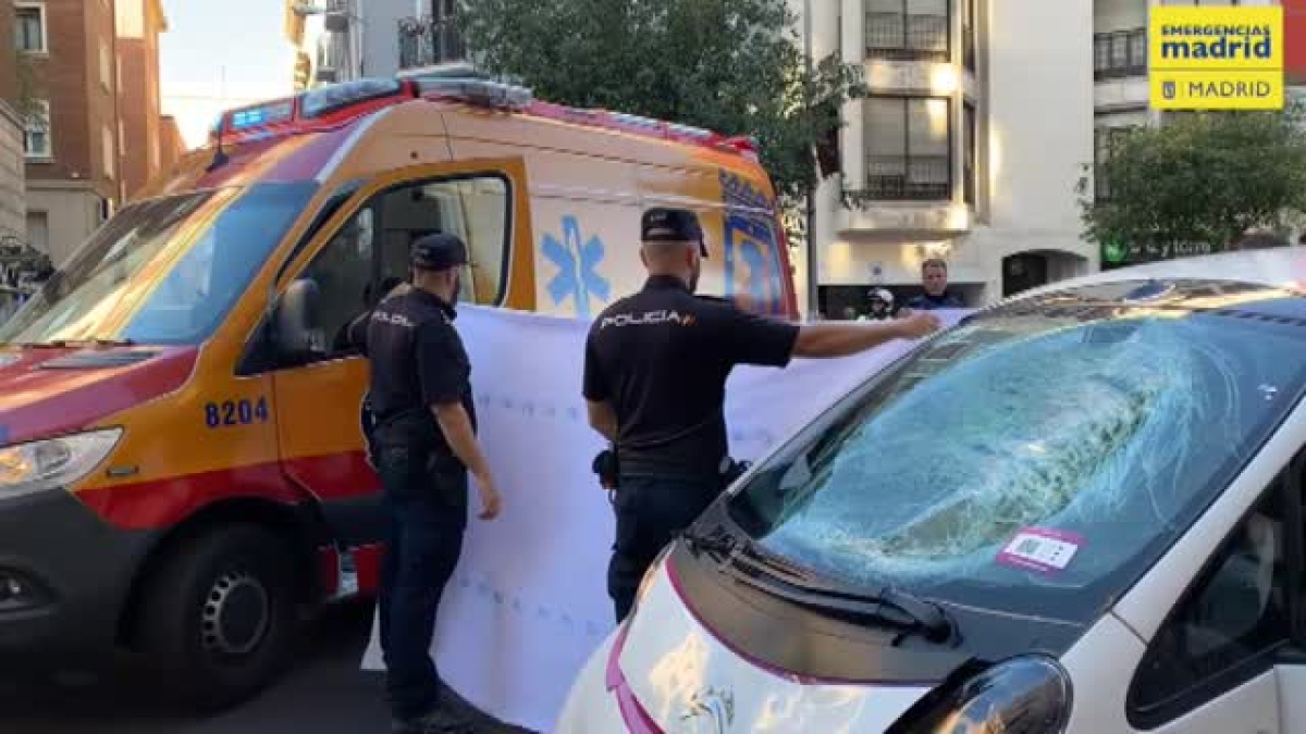 Herida muy grave una mujer tras ser atropellada por un coche eléctrico ...