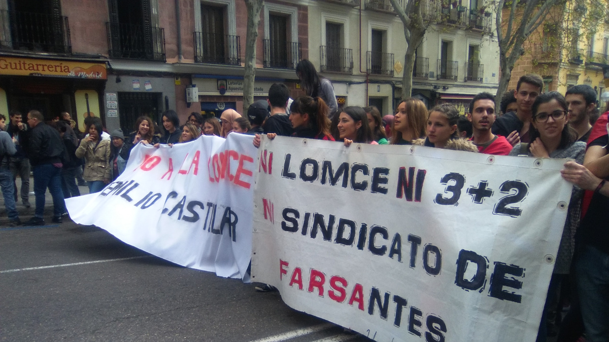 Miles de estudiantes se echan a las calles de Madrid contra la Lomce y ...