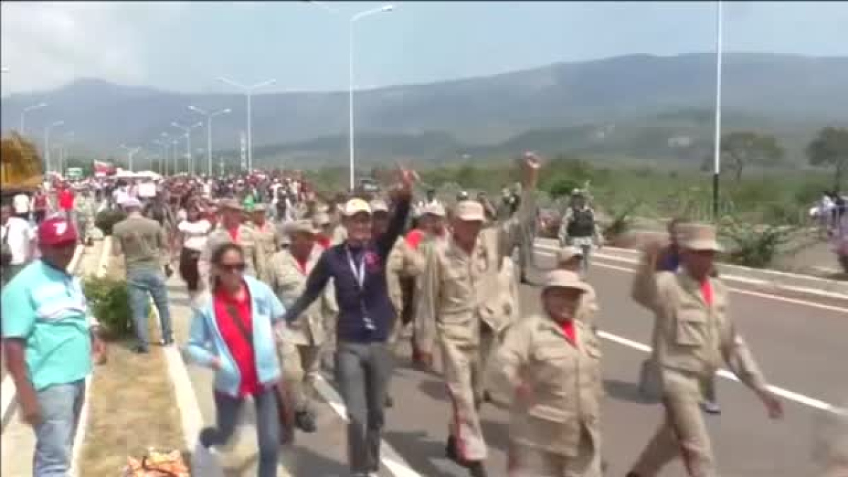Maduro cierra todos los puentes con Colombia | Público