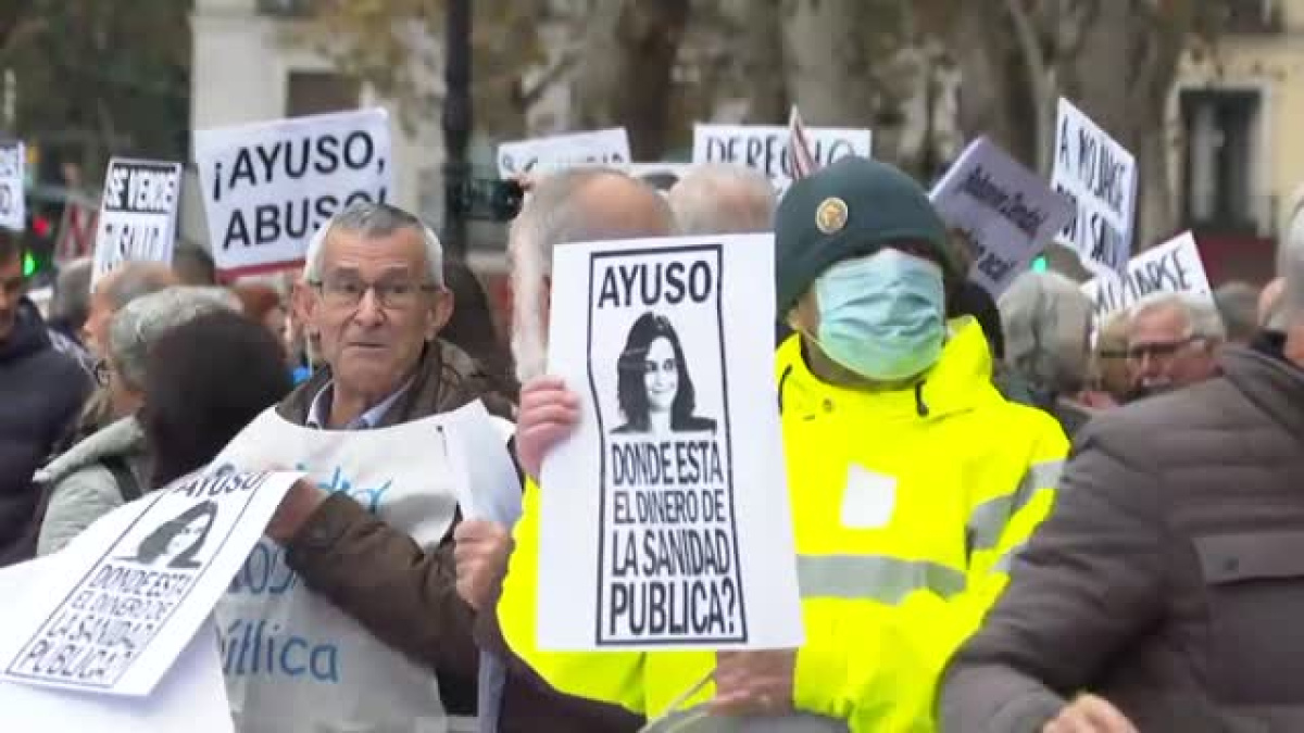 La Marea Blanca toma las calles de Madrid en defensa de la sanidad ...