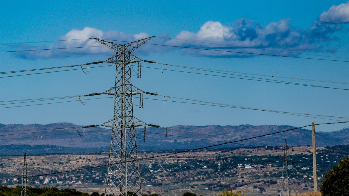 El precio de la luz sube un 32% en un día y diciembre apunta a que será ...