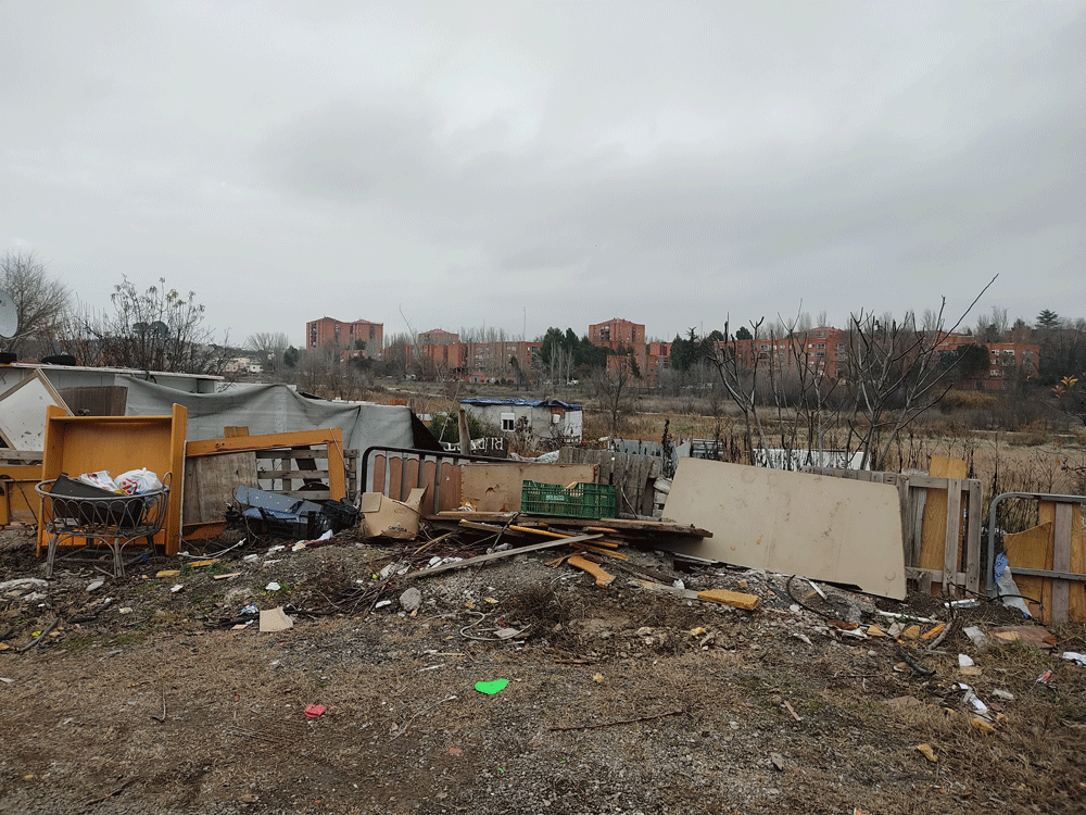 Vista de una parte de la Cañada. Al fondo, los edificios de Rivas Vaciamadrid.