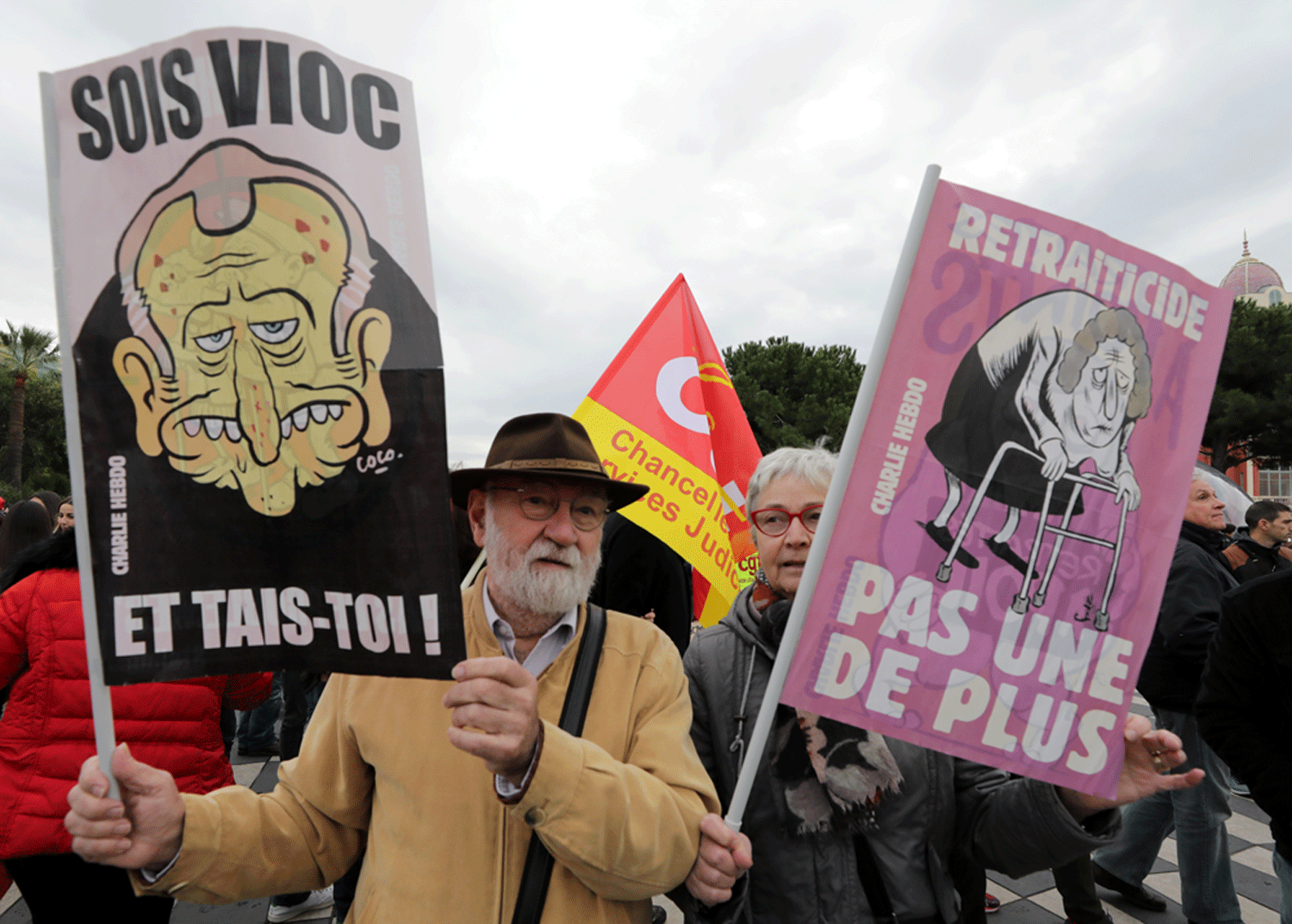 05-10-2019.- Unos jubilados protestan en Niza durante la jornada de huelga en Francia contra la reforma de las pensiones de Macron. REUTERS/Eric Gaillard