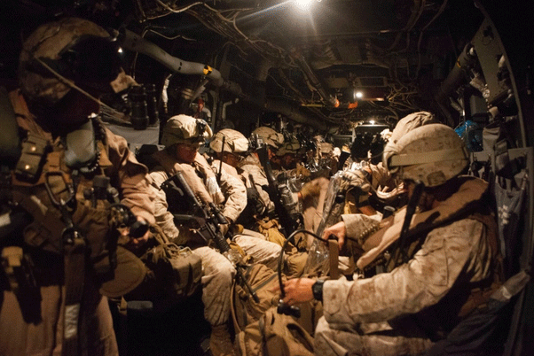 Imagen de archivo de miembros de la fuerza de reacción rápida de los marines en su misión de apoyo en Tripoli (Libia). Foto: Maida Kalic/U.S. Marine Corps