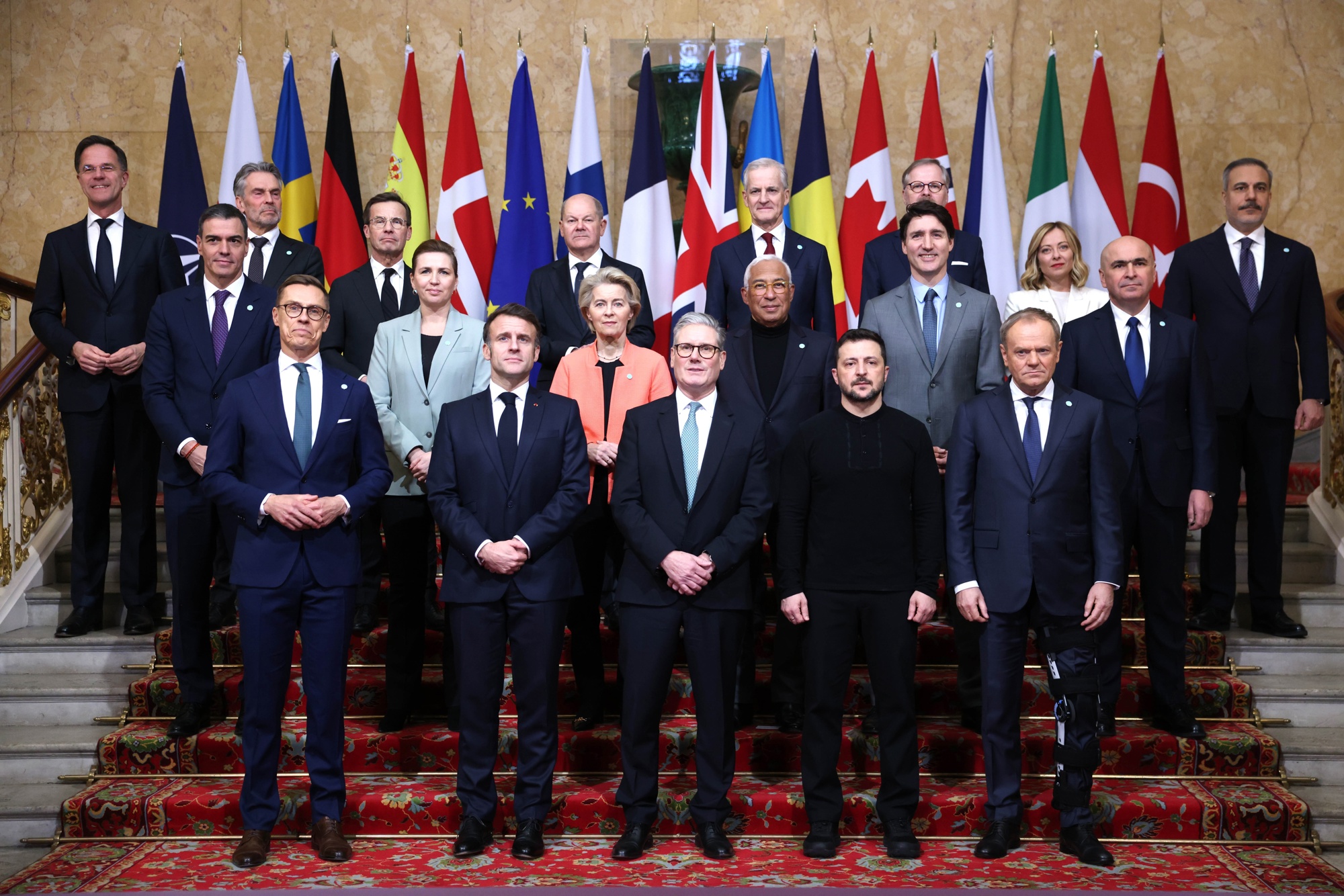 Los líderes europeos muestran unidad en la cumbre de Londres sobre ...